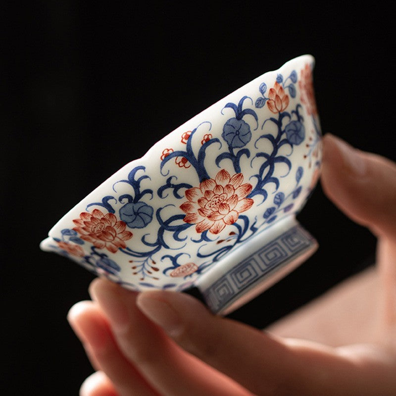 Blue-and-white Porcelain Tea Cup Creative Ceramic Master Cup Chinese Kungfu Cups