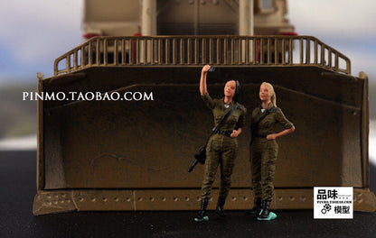 1/72 Israeli Female Soldier 2 Soldier Model