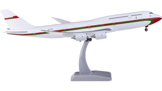 1:200 38CM Hogan Oman BOEING 747-8 Passenger Airplane ABS Plastic Aircraft Model
