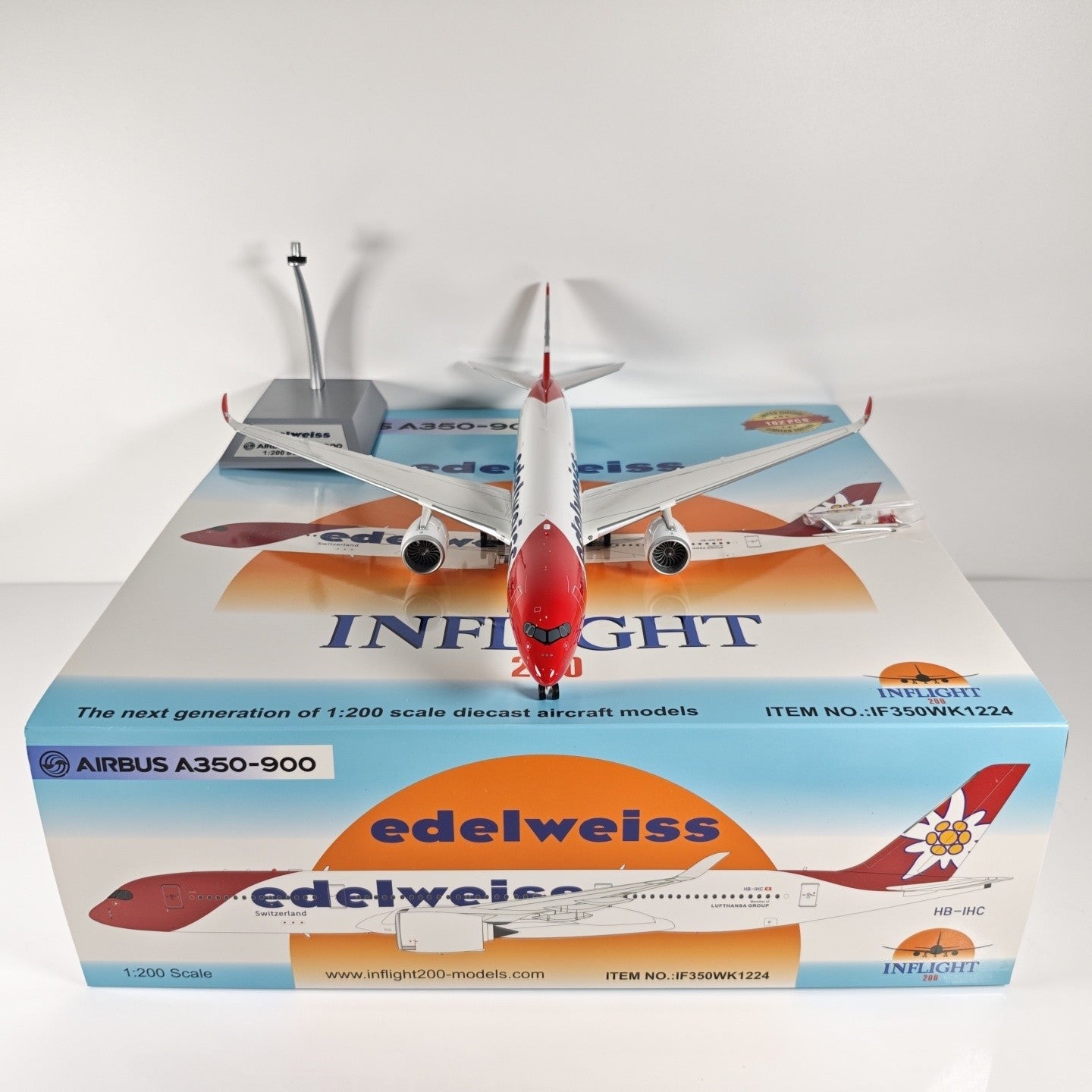 1:200 InFlight edelweiss A350-900 Passenger Airplane Diecast Plane Model