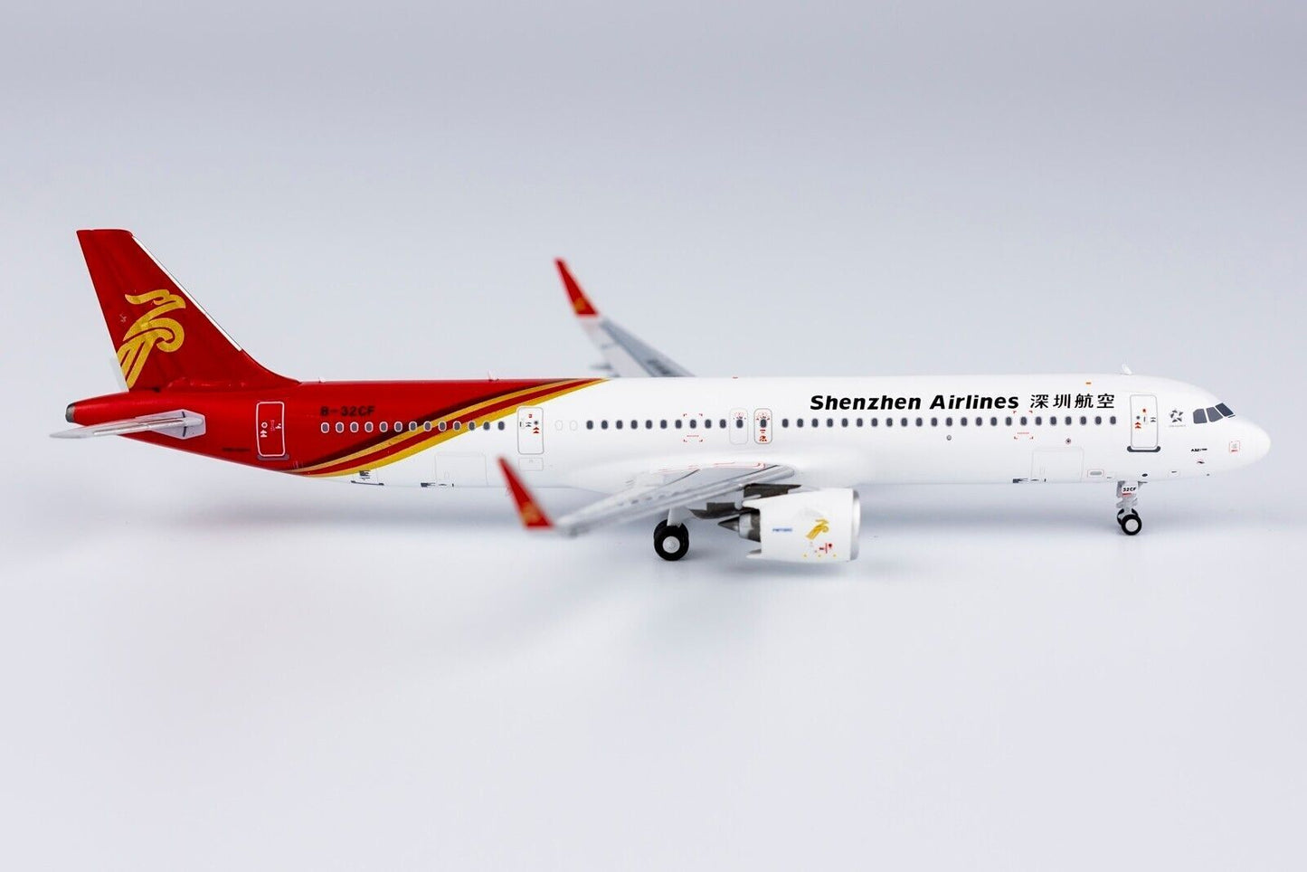 1:400 NG Model Shenzhen Airlines AIRBUS A321neo Passenger Airplane Diecast Model