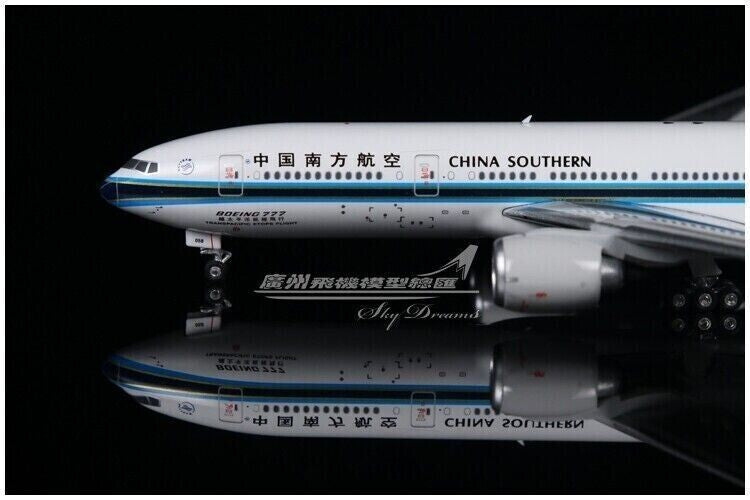 1:400 Phoenix CHINA SOUTHERN BOEING 777-200ER Passenger Airplane Diecast Model