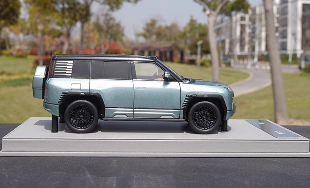1:18 BYD Yangwang U8 SUV Cross-country Vehicle Diecast New Energy Car Model