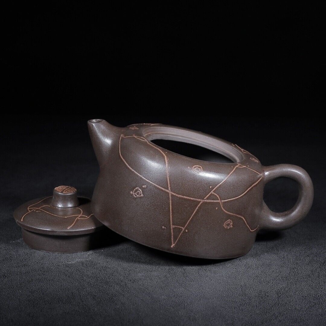 Chinese Yixing Zisha Clay Handmade Exquisite Teapot（天际 底款：汪寅仙）