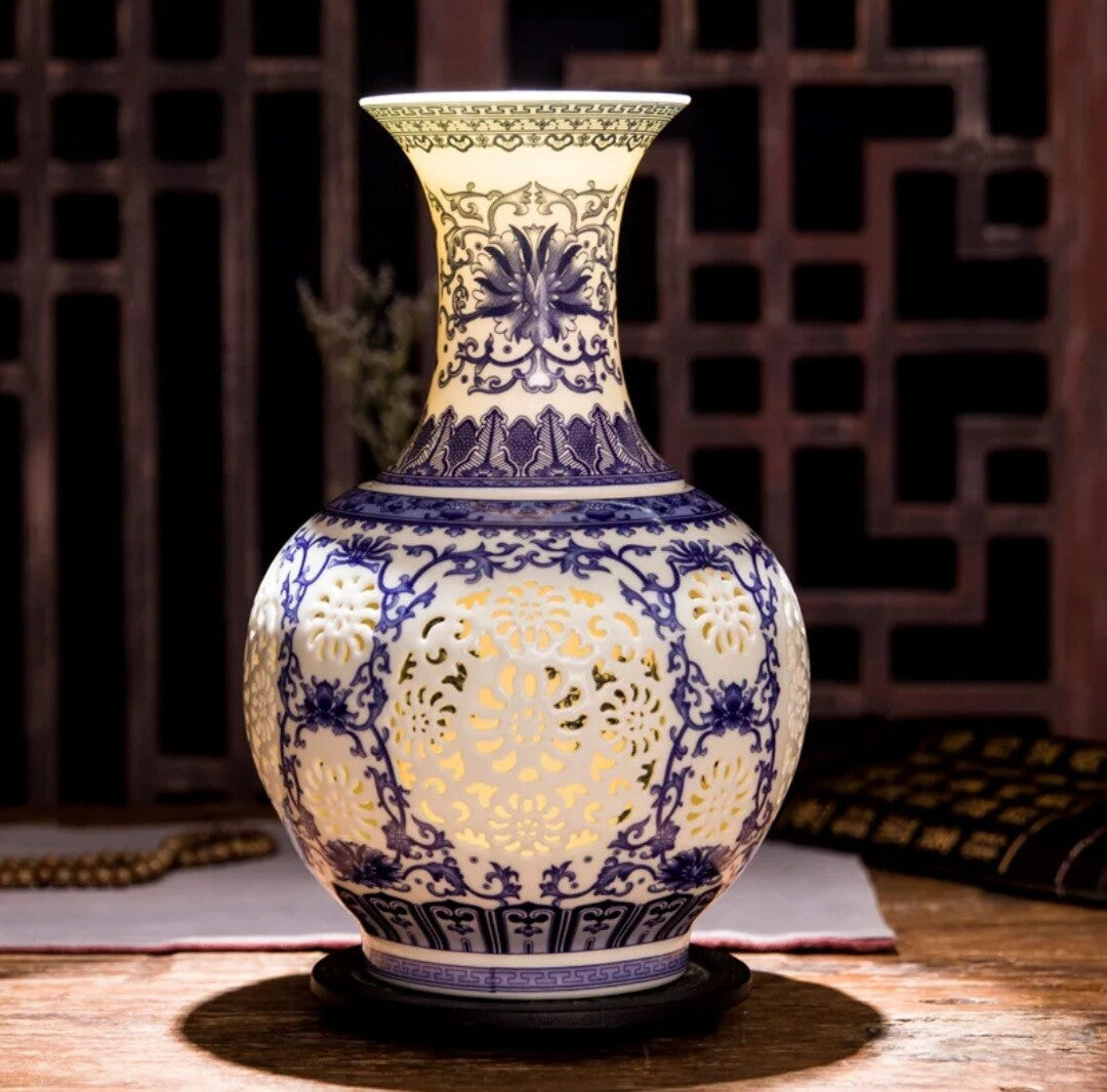 11" China Blue-and-white Porcelain Hollow Ceramics Twisted Branches Lotus Vase