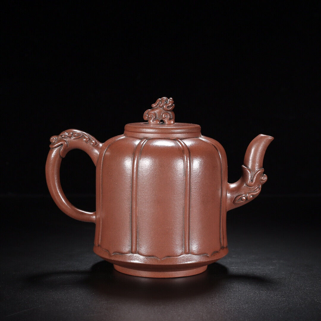 Chinese Yixing Zisha Clay Handmade Exquisite Teapot （龙狮 【底款】徐汉棠）