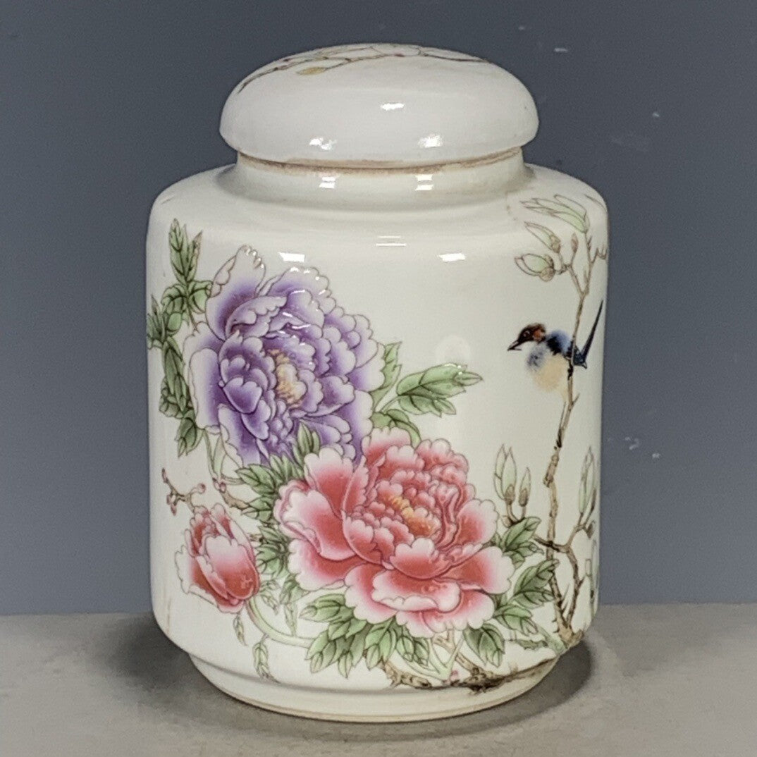 Chinese Antique Pastel Porcelain Flower Bird Lid Pot Tea Pot Jar