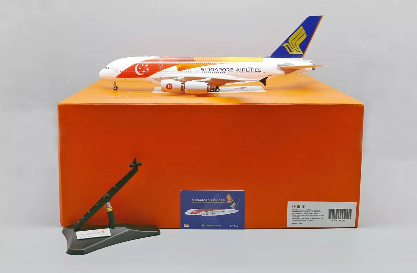 1:200 37CM JC Wings SINGAPORE AIRLINES AIRBUS A380 Plane Diecast Aircrarft Model