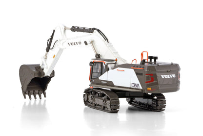 1:50 WSI EC950F Excavator Construction Machine Equipment Diecast Model