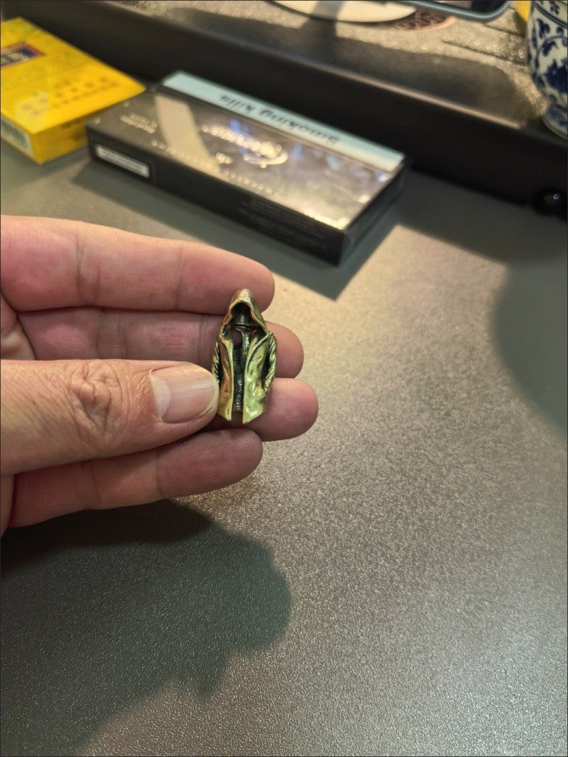 Brass Assassin Cloak Keychain Pendant Punk Style Personalized Brass Charm