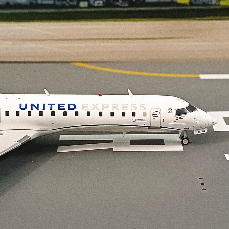 1:200 Geminijets United Airlines Bombardier CRJ550 Airplane Diecast Plane Model