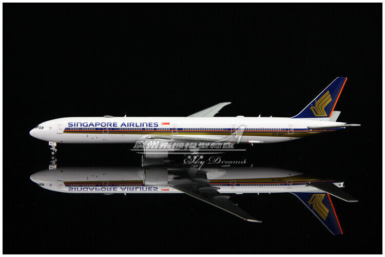 1:400 JC Wings SINGAPORE AIRLINES BOEING 777-300 Passenger Plane Diecast Model