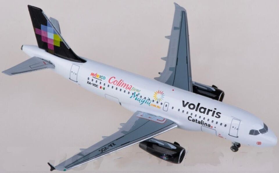1:400 Aeroclassics Volaris AIRBUS A319 Passenger Airplane Diecast Aircraft Model