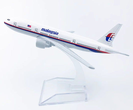 16CM Malaysia Airlines Boeing 777 Passenger Airplane Diecast Aircraft Model