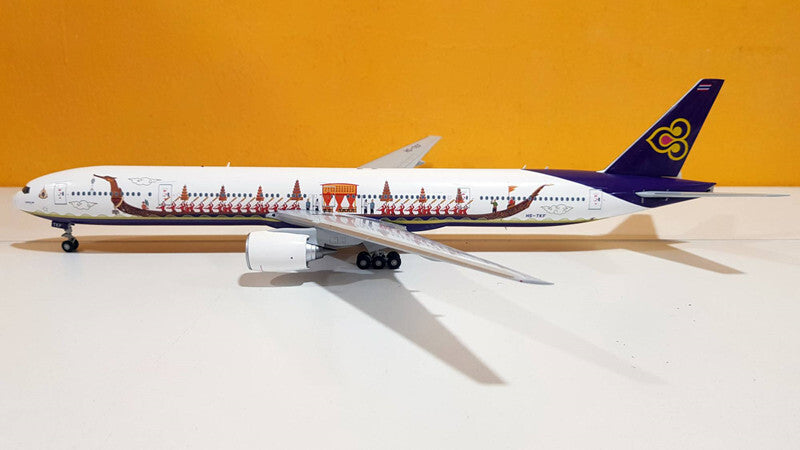 GeminiJets Thai International Airways For Boeing B777-300 HS-TKF 1/200 PLANE