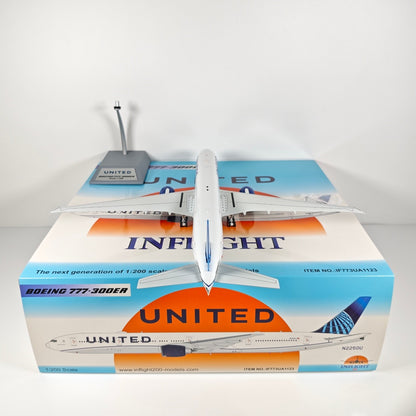 1:200 InFlight Singapore Airlines Boeing 777-300ER Airplane Diecast Plane Model