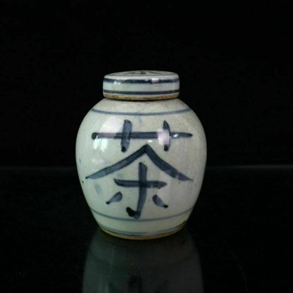 Chinese Old Porcelain Cracked Glaze Open Blue and White Tea Pattern Lid Jar