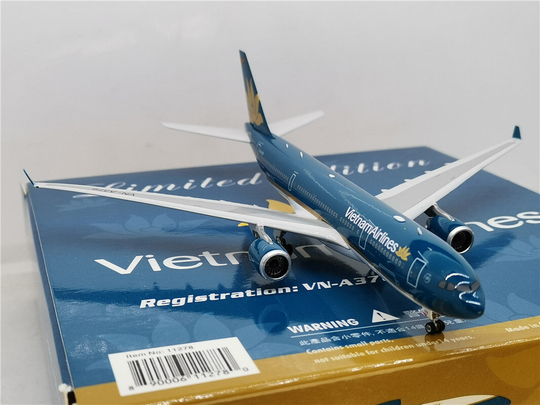 1:400 Phoenix Vietnam Airlines A330-200 Airplane Diecast Aircraft Plane Model