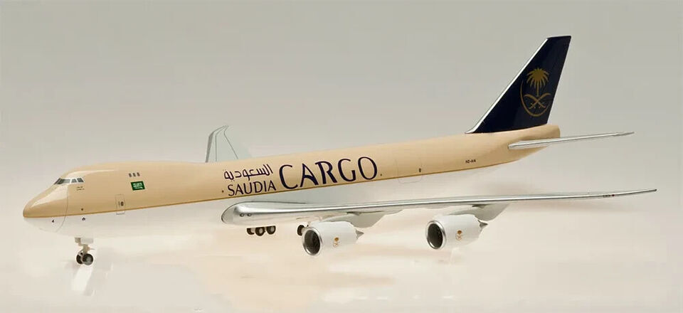 1:400 Hogan SAUDIA CARGO BOEING 747-8F Airfreighter Plane Diecast Aircraft Model