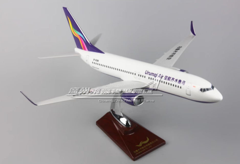 40CM Urumqi Air BOEING 737-800 B-6268 Passenger Airplane Resin Aircrarft Model