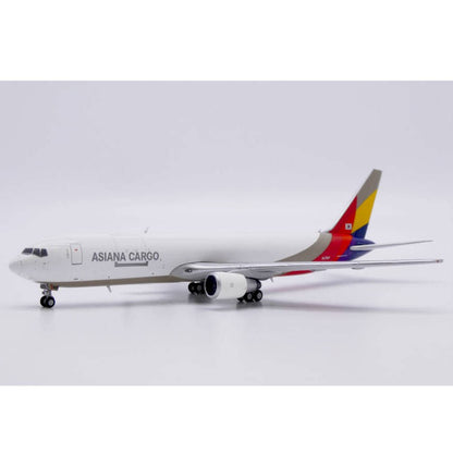 1:400 JC Wings Asiana Boeing 767-300 Passenger Airplane Diecast Plane Model