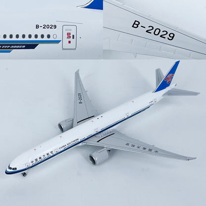 1:400 JET CHINA SOUTHERN B777-300ER B-2049 Passenger Airplane Diecast Model