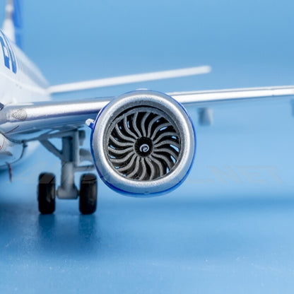1:200 GeminiJets United Airlines Boeing 737 MAX8 Diecast Aircraft Model
