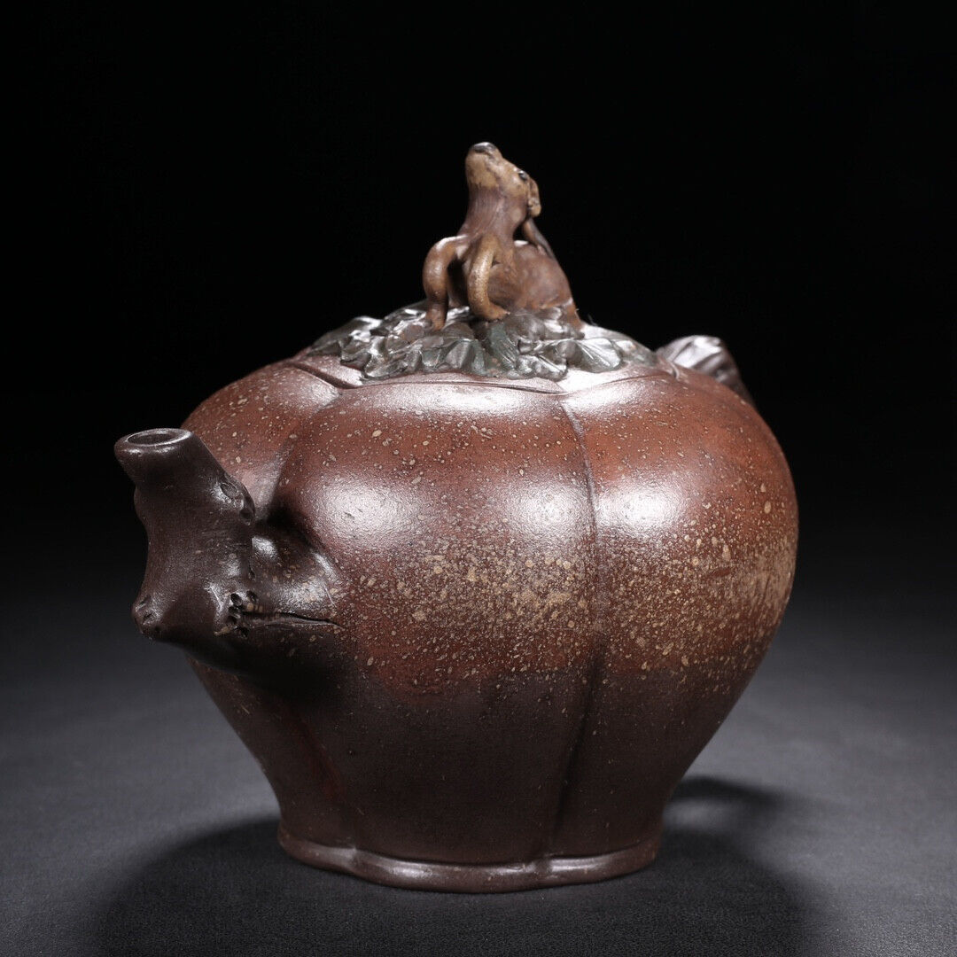 Chinese Yixing Zisha Clay Handmade Exquisite Teapot（一路向前 底款：蒋燕亭）