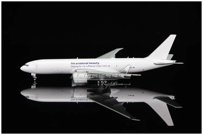 1:400 JC Wings Lufthansa BOEING 777-200LRF Airplane Flap Down Diecast Model