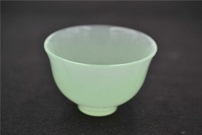 3.62"Exquisite Chinese Natural Green Jade Tea Cup Wine Cup