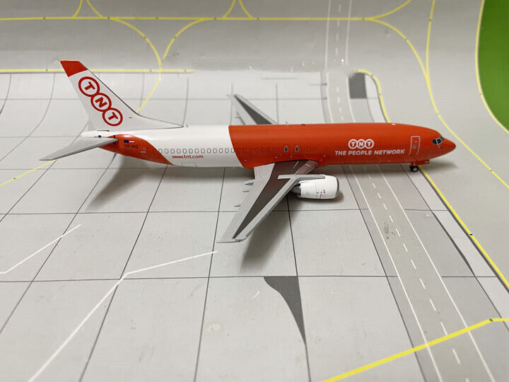 1:200 JC Wings TNT BOEING 737-400F Airfreighter Airplane Diecast Aircraft Model