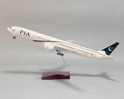 1:157 47CM PIA Pakistan BOEING 777-300ER Plane Landing Gear Resin Aircraft Model