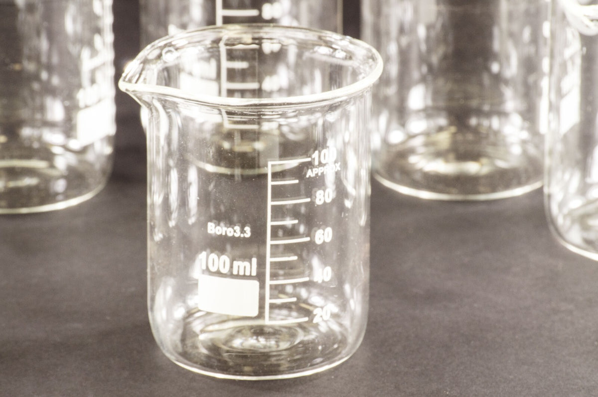 12 Pack 100mL Beakers w/ Pour Spout, Borosilicate Glass, 2.09" Dia. x 2.85" Tall