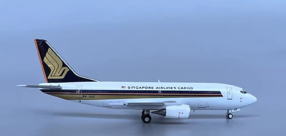 1:400 Panda SINGAPORE AIRLINES BOEING 737-300 Passenger Airplane Diecast Model