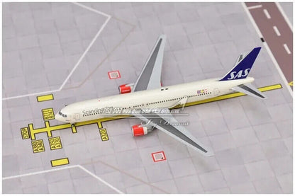 1:400 JC Wings SAS BOEING 767-300ER Passenger Airplane Diecast Aircraft Model