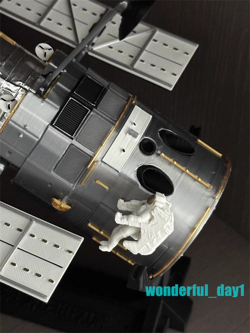 1/72 Scale Hubble Space Telescope HST Model Painted Toy Gifts