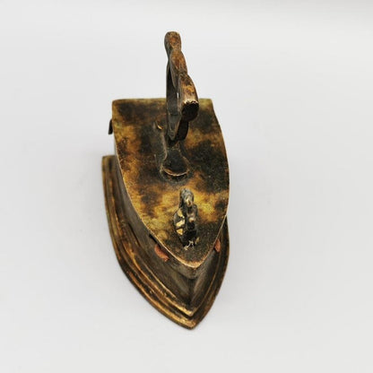 Old Chinese Brass Copper Handmade Old-fashioned Iron Statue
