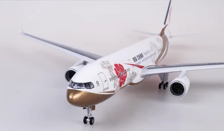 47CM 1:135 AIR CHINA AIRBUS A330 Passenger Airplane Landing Gears Resin Model
