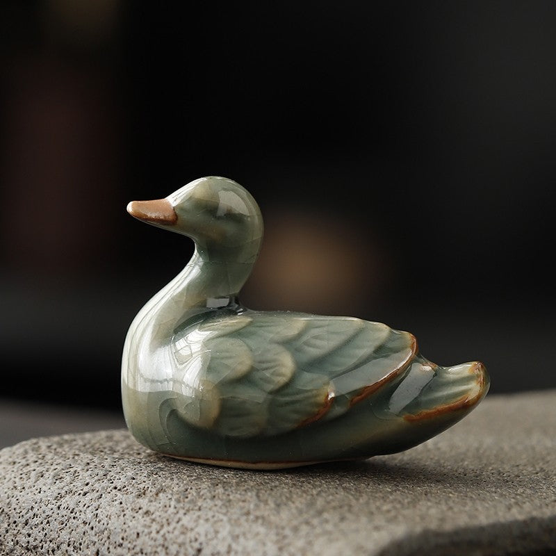 1Pc Exquisite Ceramic Cute Duck Tea Table Decoration Accessories Tea Pet