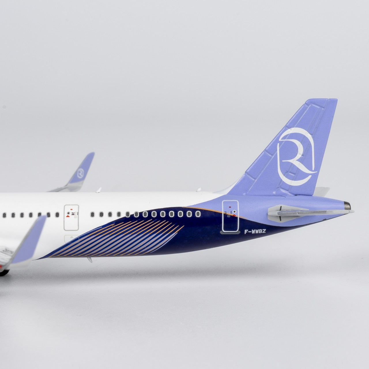 1:400 NGmodels Riyadh Air Airbus A321XLR Passenger Airplane Diecast Plane Model