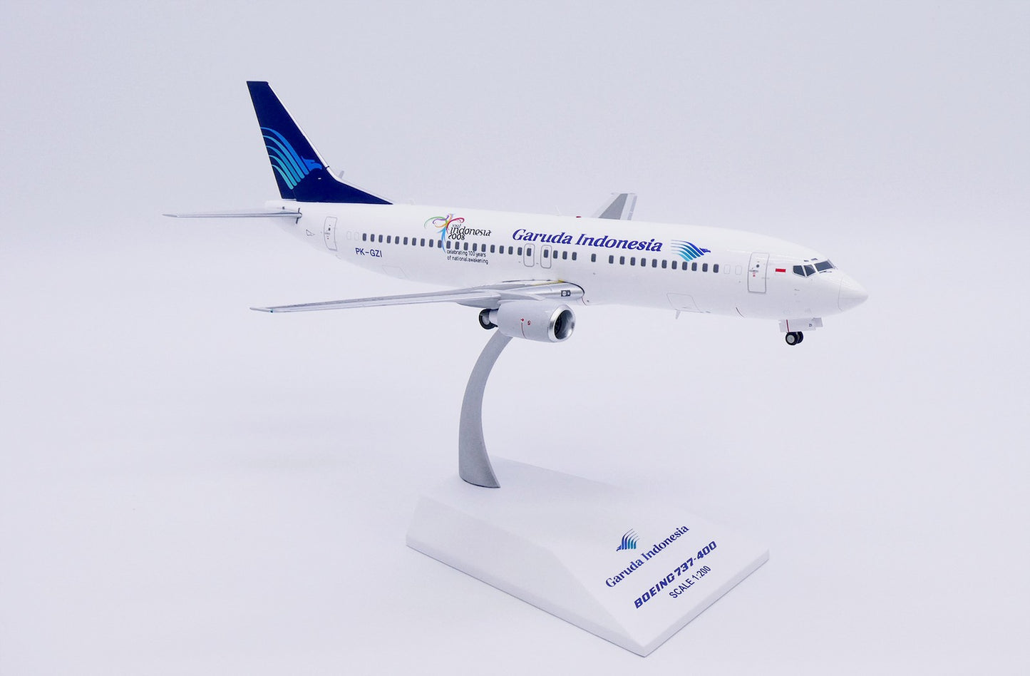 1:200 JC Wings Garuda Indonesia Boeing 737-800 Airplane Diecast Aircraft Model