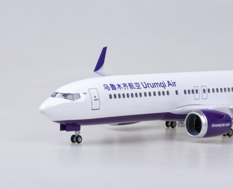 1:85 47CM Urumqi Air BOEING 737 MAX Plane Landing gear Resin Aircraft Model
