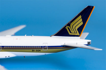 Phoenix SINGGAPORE AIRLINES for BOEING B777-200ER 9V-SQN 1/400 Aircraft Model