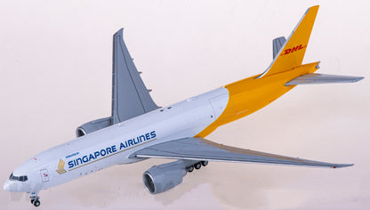 1:400 JC Wings SINGAPORE AIRLINES BOEING 777-200LRF Aircraft Diecast Plane Model