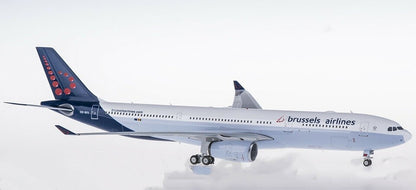1:200 32CM Phoenix Brussels Airlines A330-300 Passenger Airplane Diecast Model