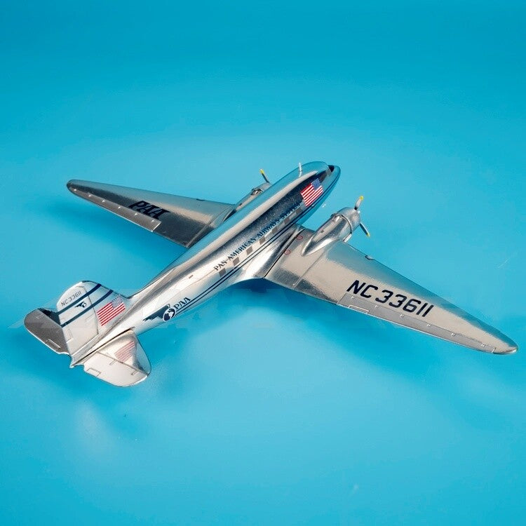 1:200 Geminijets Pan Am Douglas DC-3C Passenger Airplane Diecast Model
