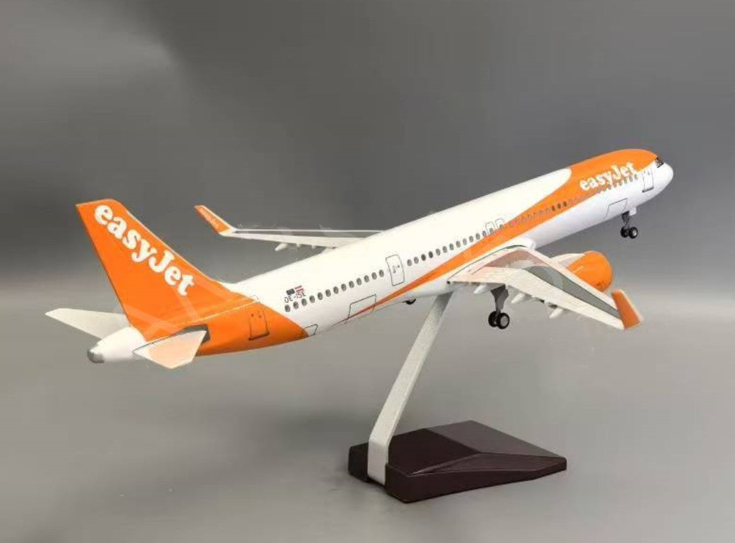 47CM 1:95 easyJet AIRBUS A321NEO Passenger Airplane Landing Gear Resin Model
