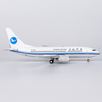 1:200 XiamenAir CCP XiamenAir B737-700 Passenger Airplane Diecast Plane Model