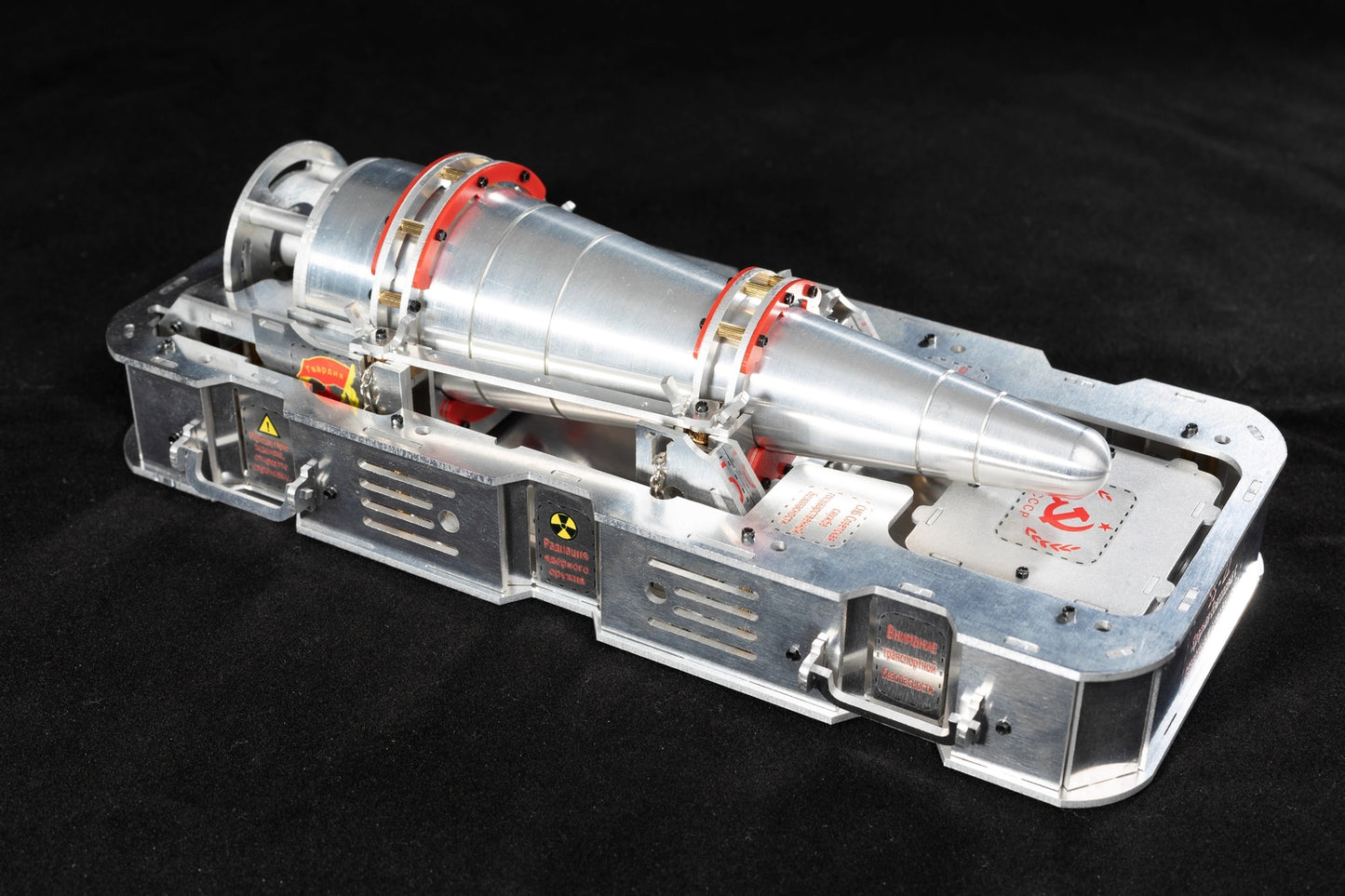 1/6 Soviet SS-22 Nuclear Warhead Metal Assembly Model