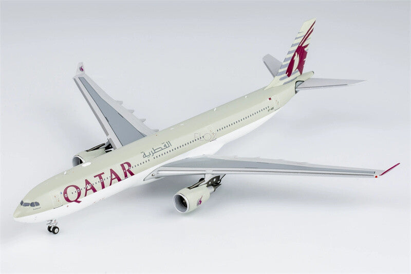 NG Models QATAR Airways for Airbus A330-300 A7-AEE 1:400 Plane Pre-built Model